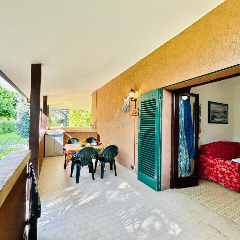 Flora Apartment - Piano terra immerso nel verde in un Residence a 100m dal Lago di Garda con Piscina - Appartamento con 1 Camera da Letto - 8