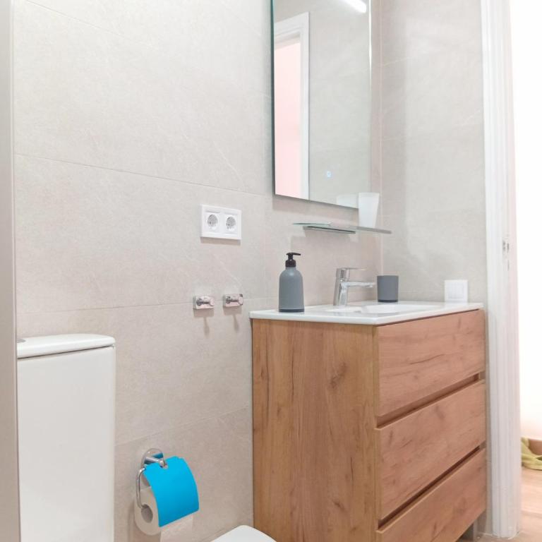 Cosy Upgraded - 1 Bedroom Apartment, Los Juncos - One-Bedroom Premium Apartment - 13