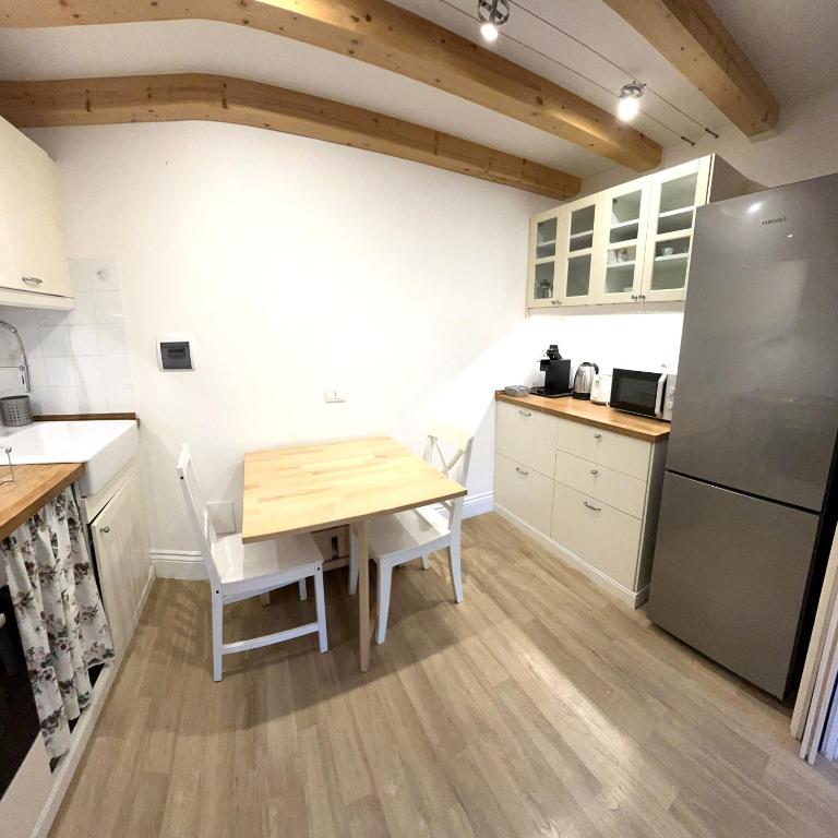 White House Florence - Double Room with Private Bathroom - 10