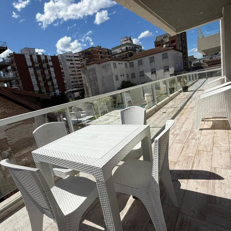 Departamento moderno y céntrico con pileta - Apartamento - 15