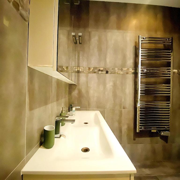 Design & Comfort between Arc de Triomphe & Eiffel Tower - Appartement 2 Chambres - 31