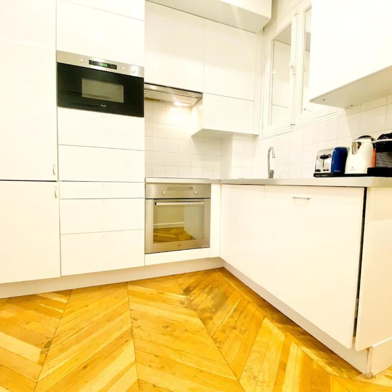 Design & Comfort between Arc de Triomphe & Eiffel Tower - Appartement 2 Chambres - 24