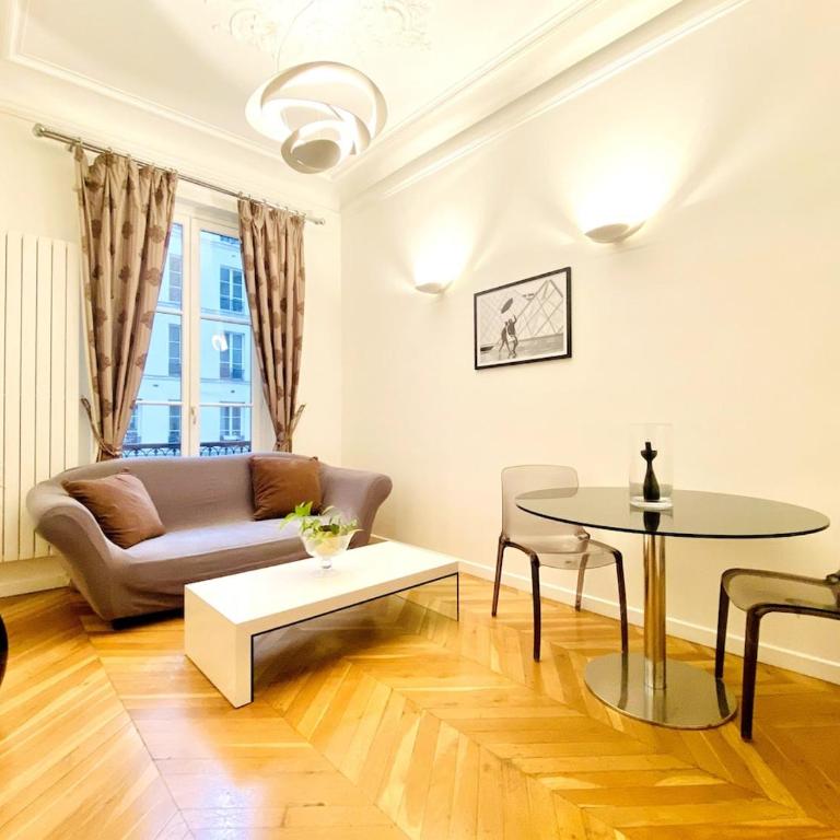 Design & Comfort between Arc de Triomphe & Eiffel Tower - Appartement 2 Chambres - 1