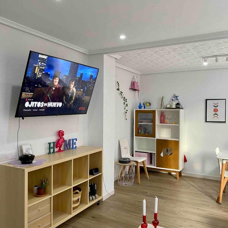 Modern Centric Apartment - One-Bedroom Apartment - 2
