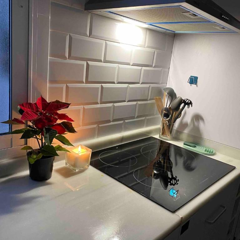 Modern Centric Apartment - One-Bedroom Apartment - 3