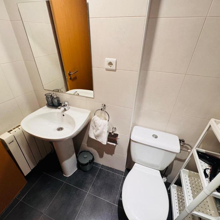 Magnifico alojamiento en el corazón de la ciudad Y CON GARAJE INCLUIDO - One-Bedroom Apartment - 10