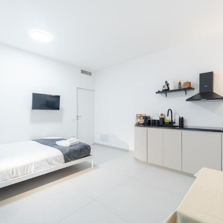 Magai - Monolocale con Balcone - 10