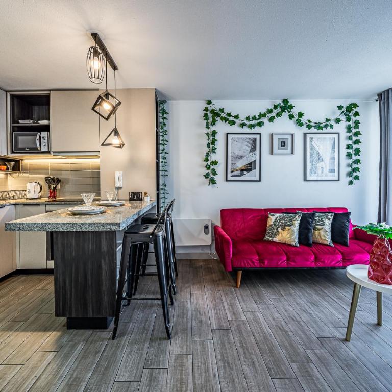 Encalada Apartments by Mr BnB - One-Bedroom Apartment with Balcony - 7