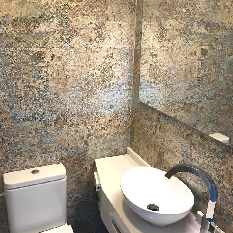 Fantastic 4 bedroom apartment with ocean views! - Apartamento con vistas al mar - 22