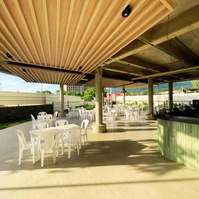 Apto Lujo Vista Mar Piscina AC WIFI Playa a 3 min en Santa Marina - One-Bedroom Apartment with Balcony and Sea View - 45
