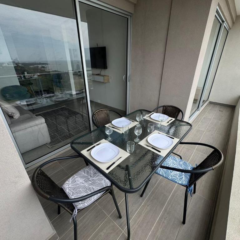 Apto Lujo Vista Mar Piscina AC WIFI Playa a 3 min en Santa Marina - One-Bedroom Apartment with Balcony and Sea View - 10