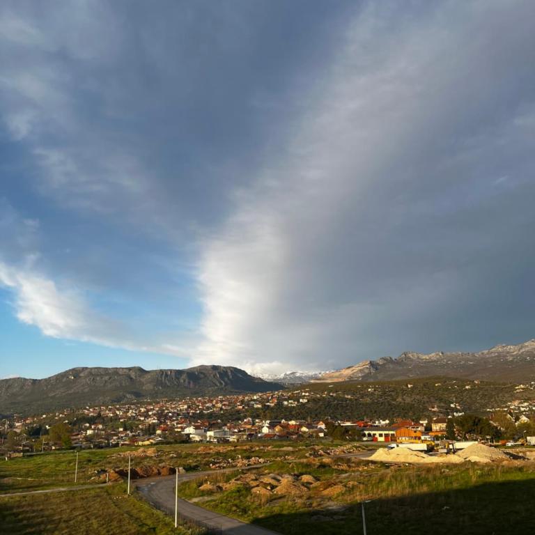 Bright Practical Apartment Great Mountain View - Easy Parking & Fast WiFi - Apartman sa 1 Spavaćom Sobom - 7