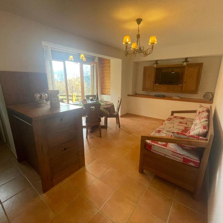 Appartement cosy à Pra-Loup 1600, 2 chambres, terrasse, parking - FR-1-165A-206 - Appartement - 1