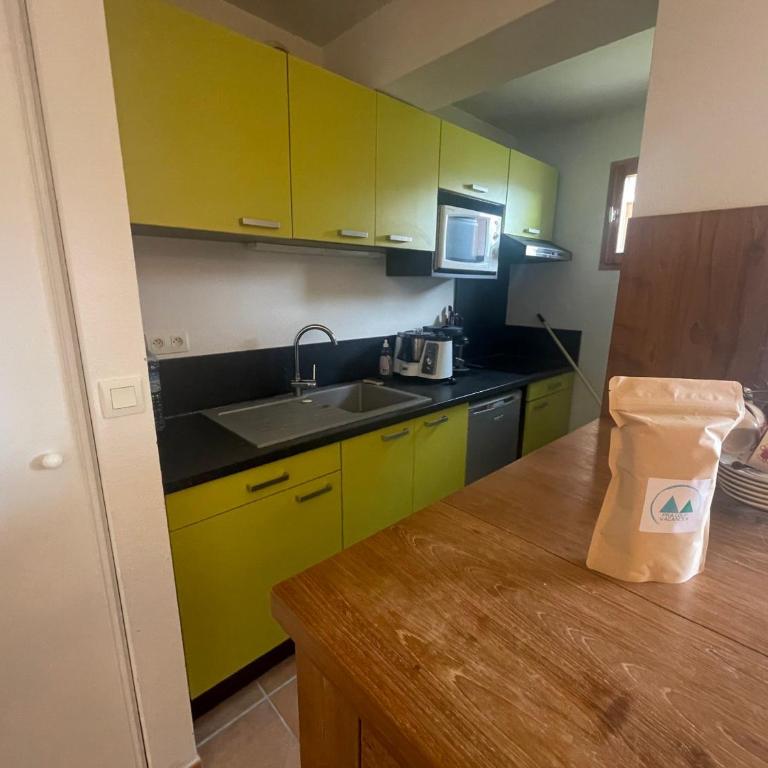 Appartement cosy à Pra-Loup 1600, 2 chambres, terrasse, parking - FR-1-165A-206 - Appartement - 2