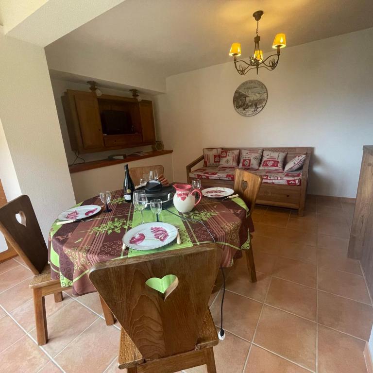 Appartement cosy à Pra-Loup 1600, 2 chambres, terrasse, parking - FR-1-165A-206 - Appartement - 6