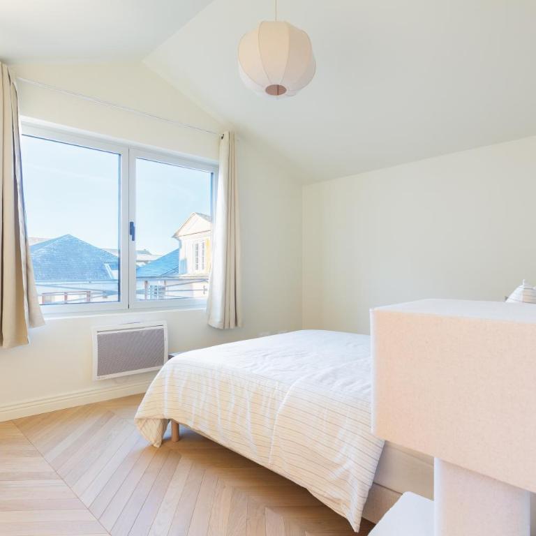 Duplex d'architecte 2 chambres Balcon face Thermes - Two-Bedroom Apartment - 17