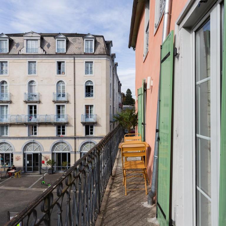 Duplex d'architecte 2 chambres Balcon face Thermes - Two-Bedroom Apartment - 31