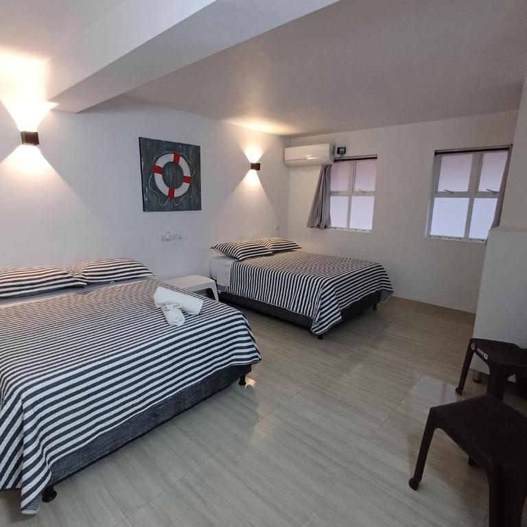 Posada Smith Town - Habitación Cuádruple Estándar - 3