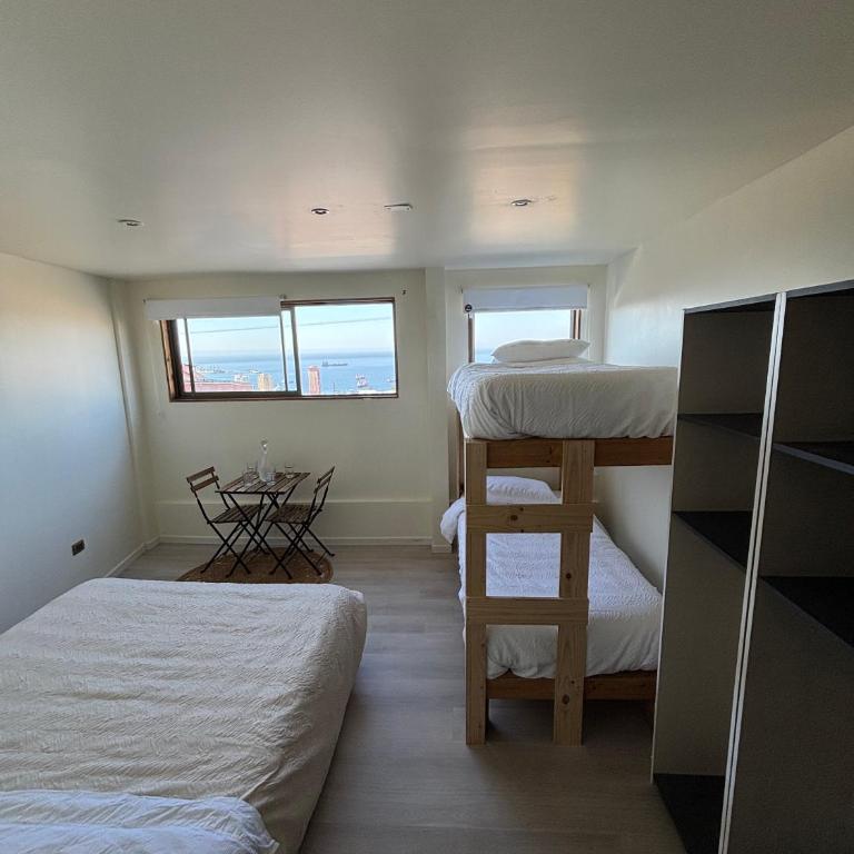 Hostal ídem - Quadruple Room - 1