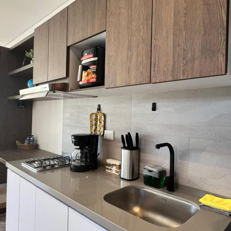 Suite Moderna con Piscina cerca al Mar - One-Bedroom Apartment - 2