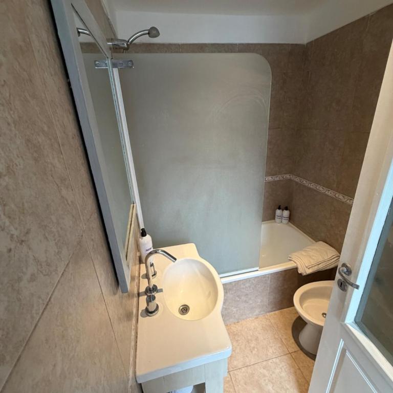 Beautiful apartment close to everything - One-Bedroom Apartment - 12