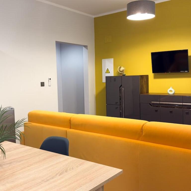 Residenza Santa Anastasia Yellow Balcony and lift in Piazza Erbe - Appartamento con 1 Camera da Letto - 16