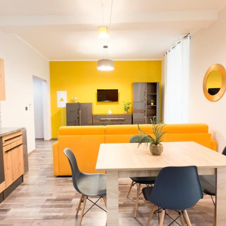 Residenza Santa Anastasia Yellow Balcony and lift in Piazza Erbe - Appartamento con 1 Camera da Letto - 24