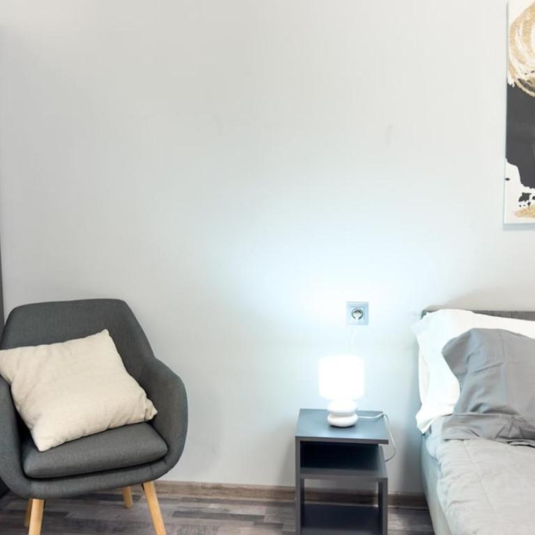 Residenza Santa Anastasia Yellow Balcony and lift in Piazza Erbe - Appartamento con 1 Camera da Letto - 64