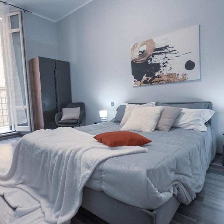Residenza Santa Anastasia Yellow Balcony and lift in Piazza Erbe - Appartamento con 1 Camera da Letto - 72