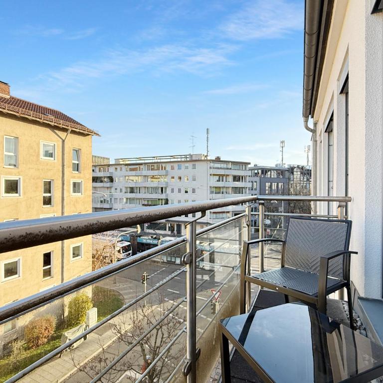 Geräumige 6-Schlafzimmer-Wohnung im Zentrum von München für 16 Gäste - Apartment - 3