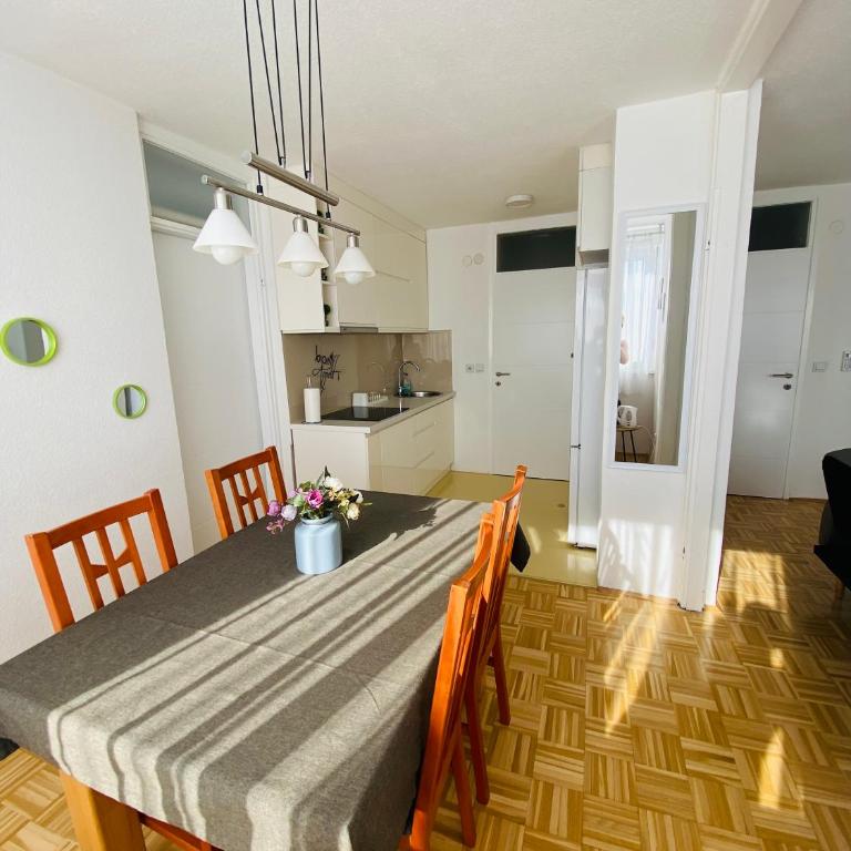 Apartment EtnA! Near to Airport - One-Bedroom Apartment - 17