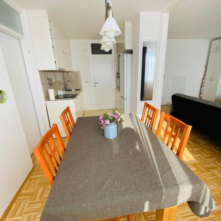 Apartment EtnA! Near to Airport - One-Bedroom Apartment - 16