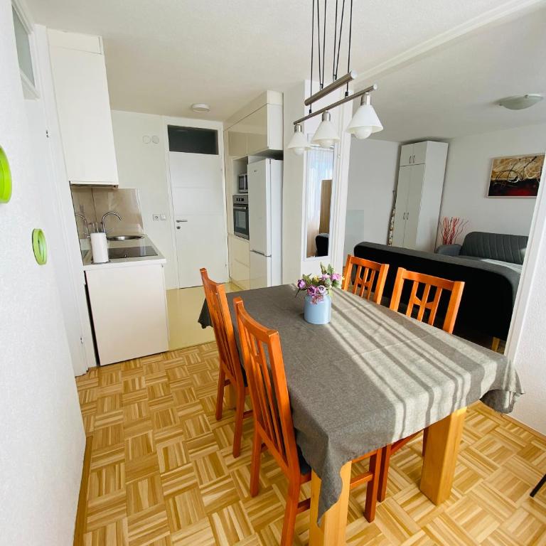 Apartment EtnA! Near to Airport - One-Bedroom Apartment - 15