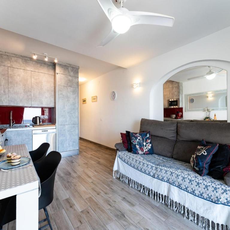 Modern Beachfront Escape, Calahonda - Apartamento de 1 dormitorio - 10