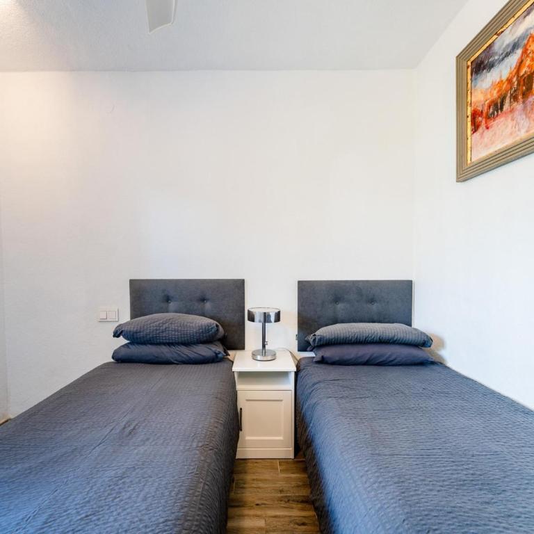 Modern holiday home by beach in Calahonda - Casa de vacaciones de 2 dormitorios - 15