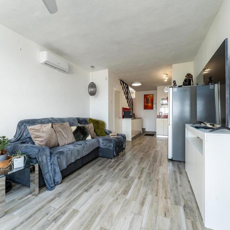 Modern holiday home by beach in Calahonda - Casa de vacaciones de 2 dormitorios - 1