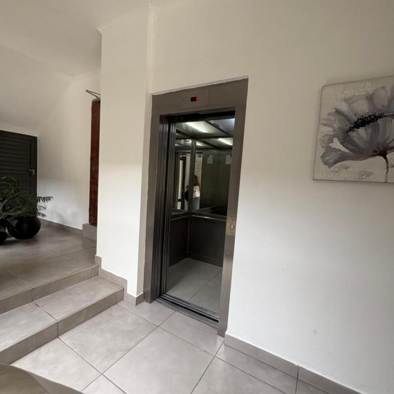 Paraná Suite Alem - One-Bedroom Apartment - 10