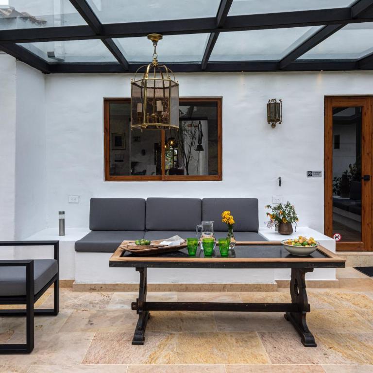 FINCA TUTASUA Lake View Luxury House - Villa - 41