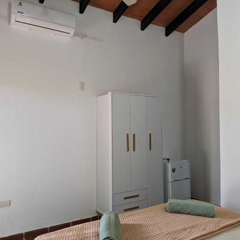 Ángela María - Double Room - 3