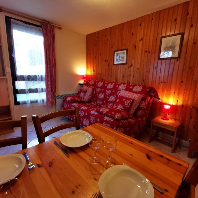 Studio cabine pieds pistes, proche école de ski, Adrets-Prapoutel - Appartement 1 Chambre - 4