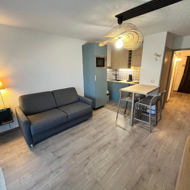 Studio rénové avec balcon, parking privé, proche des pistes - 4 pers - FR-1-737-103 - Studio - 9
