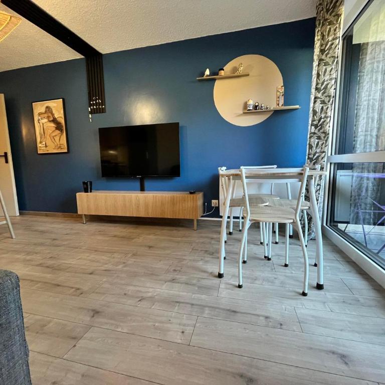Studio rénové avec balcon, parking privé, proche des pistes - 4 pers - FR-1-737-103 - Studio - 11