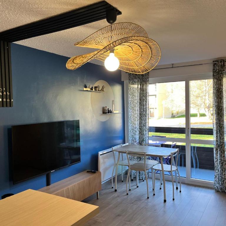 Studio rénové avec balcon, parking privé, proche des pistes - 4 pers - FR-1-737-103 - Studio - 14