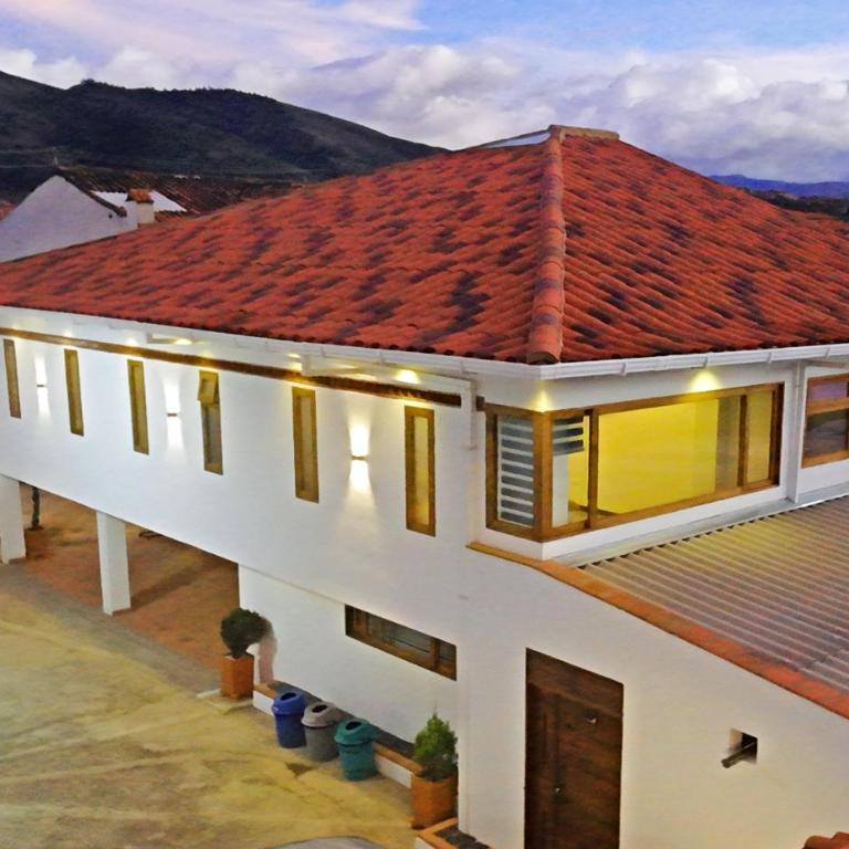 Hotel Boutique & Spa - VDL Colonial - Apartamento de 3 dormitorios con vistas a las montañas - 3
