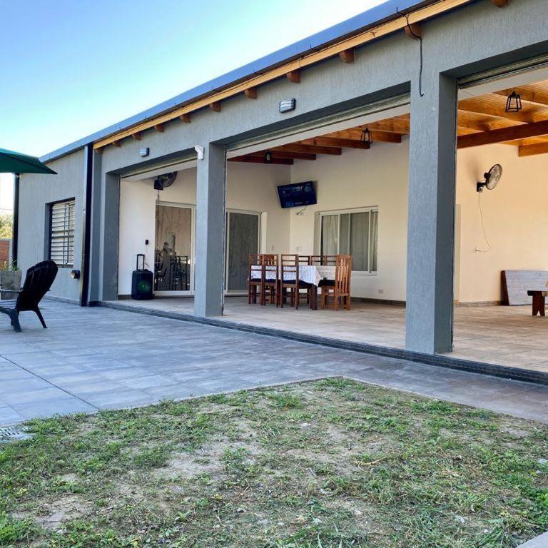 Moderna y amplia casa quinta para 8 Pax - Villa de 2 dormitorios - 2