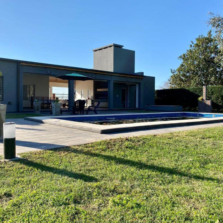 Moderna y amplia casa quinta para 8 Pax - Villa de 2 dormitorios - 3