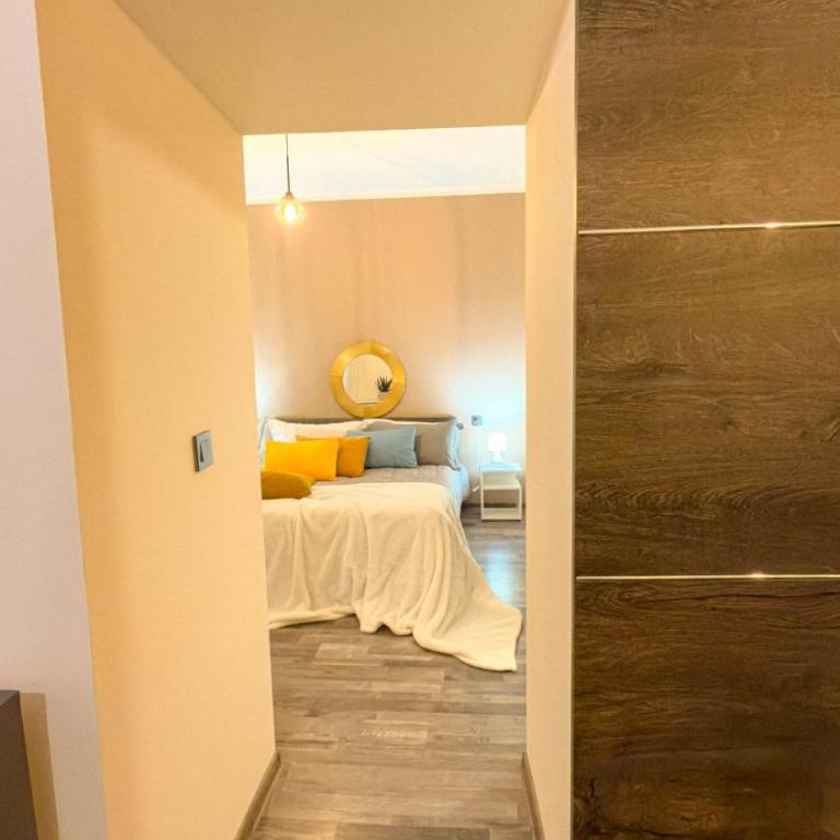 Residenza Santa Anastasia Green Piazza Erbe Lift & Balcony - Appartamento con 1 Camera da Letto con Vista - 19