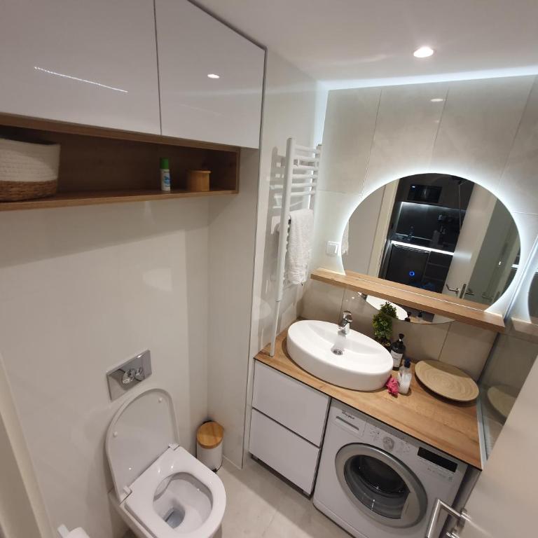 Gallery-mall Studio Belgrade Waterfont - Studio with Balcony - 8