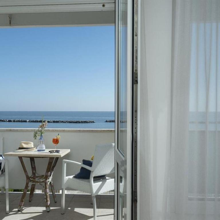 Hotel Elios - Camera Matrimoniale Superior con Vista Mare - 3