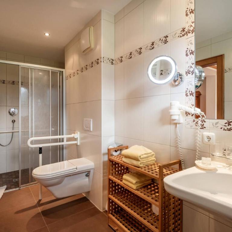 Ferienhof Oblasser - Doppelzimmer - barrierefrei - 4